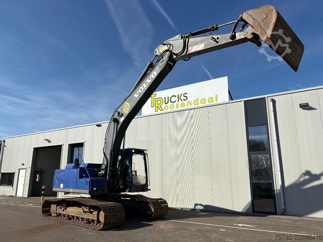 Koparka Volvo EC210  + 4870 Hours + bucket + fully operational