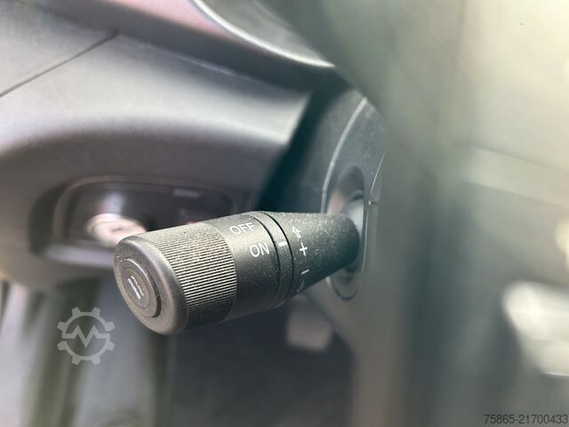 BE-SZM Iveco Daily 40C17 3.0 Hi Matic / BE Trekker / 296 dkm...