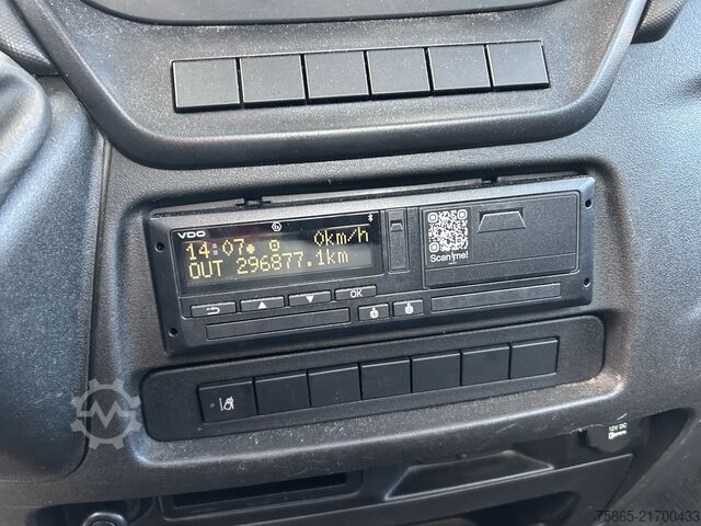 BE-SZM Iveco Daily 40C17 3.0 Hi Matic / BE Trekker / 296 dkm...