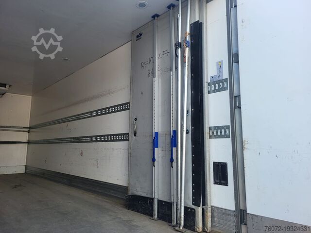Vrachtwagen met laadbak Ford Trucks 2633