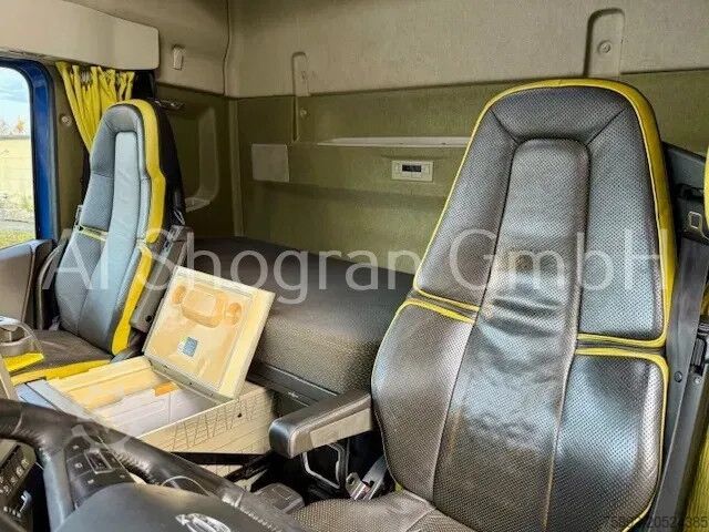 Holztransporter Volvo FH 16.750 8x2 / Loglift BF118S / Eu6