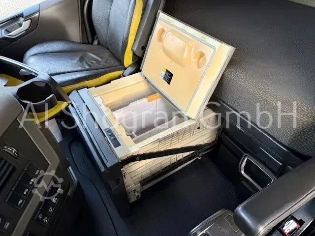 Holztransporter Volvo FH 16.750 8x2 / Loglift BF118S / Eu6