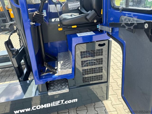 Vierwege-Gabelstapler Combilift C3000/ Mast 7500 mm /Teleskopic forks