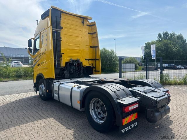 Standard SZM VOLVO FH500 2Tanks ACC I-ParkCool