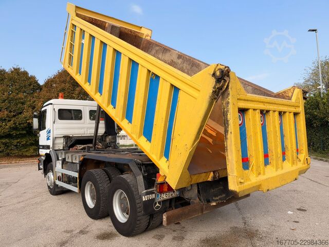  Mercedes-Benz ACTROS 3348