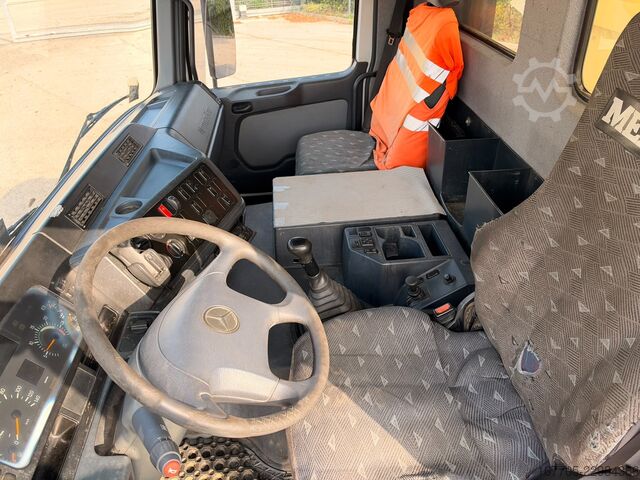  Mercedes-Benz ACTROS 3348