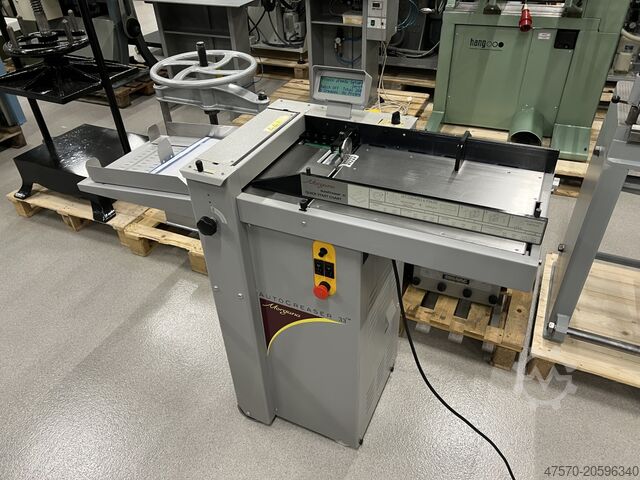 Machine à rainurer et à perforer Automatic creaser Morgana Autocreaser 33