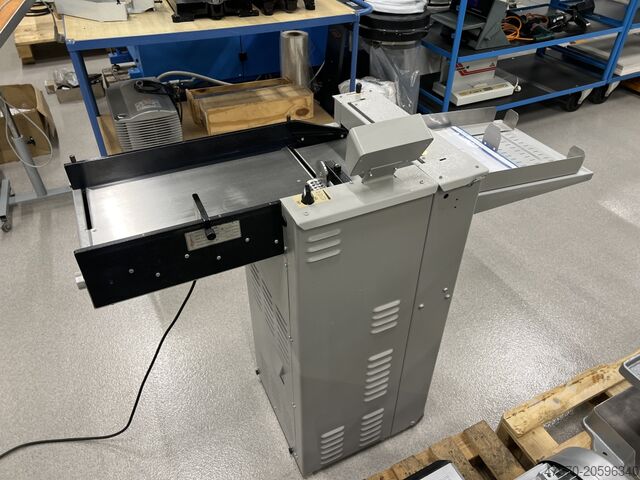 Machine à rainurer et à perforer Automatic creaser Morgana Autocreaser 33