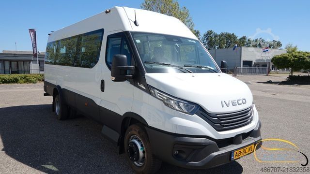 Touringcar IVECO NEU Daily 65C18 24 Sitze