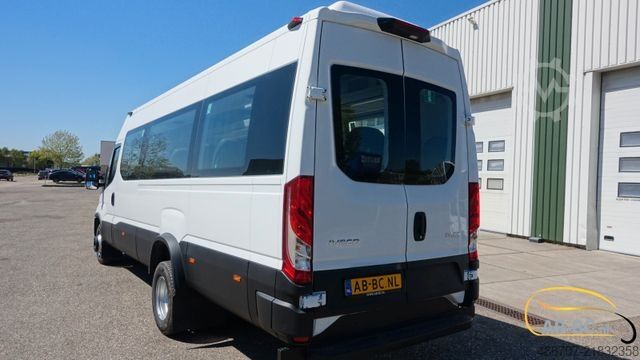 Touringcar IVECO NEU Daily 65C18 24 Sitze