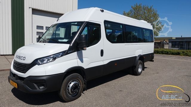 Touringcar IVECO NEU Daily 65C18 24 Sitze