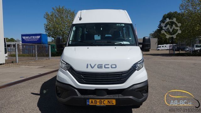 Touringcar IVECO NEU Daily 65C18 24 Sitze