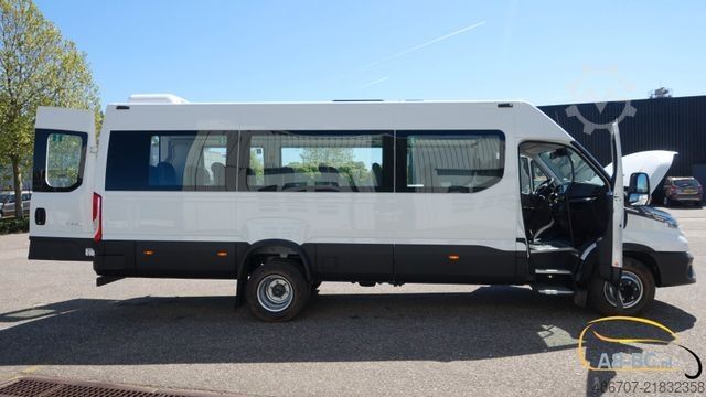 Touringcar IVECO NEU Daily 65C18 24 Sitze