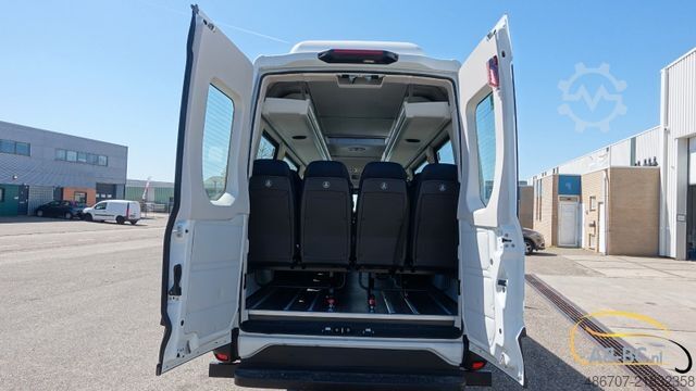 Touringcar IVECO NEU Daily 65C18 24 Sitze