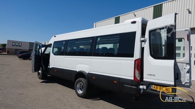 Touringcar IVECO NEU Daily 65C18 24 Sitze