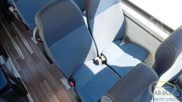Touringcar IVECO NEU Daily 65C18 24 Sitze