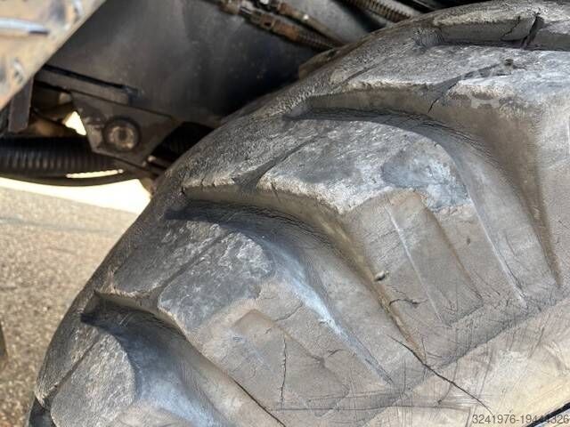 Alle terrein kraan Tadano TR 300 EX