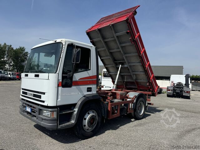 Dobozos teherautó Iveco EUROCARGO 120 E 18 K
