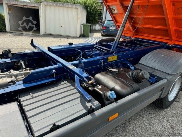 Three-way tipper van MERCEDES-BENZ Atego 818K Euro6  manuell Meiller3-Seiten-Kipper