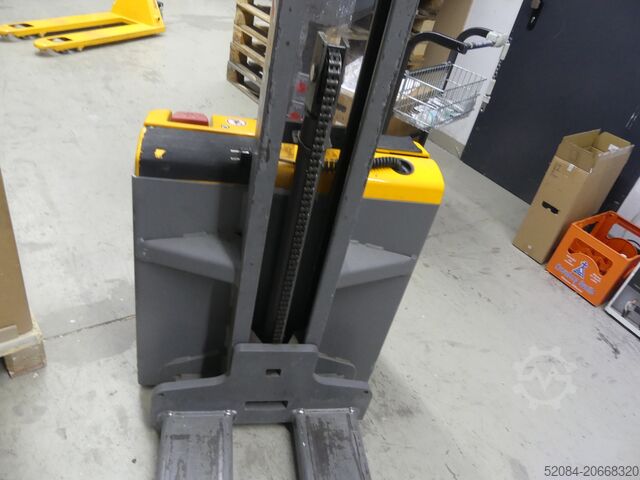 Hoogheffende truck Jungheinrich