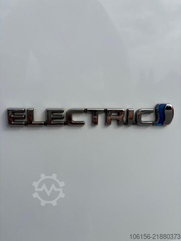 Furgone isotermico frigorifero elettrico Toyota Proace