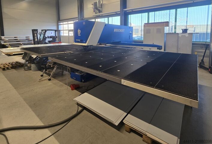 Punzonatrice e cesoiatrice BOSCHERT Multipunch 1500 Rotation-Index