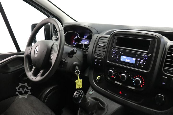 Delivery van Renault Trafic 1.6 dCi EURO 6 - Airco - Cruise - PDC - ...