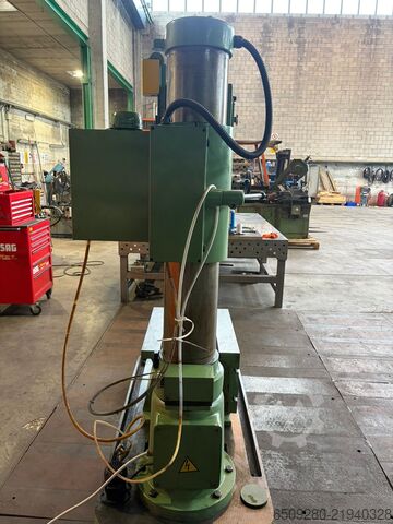 Taladro radial de bandera Carimati CTU 40