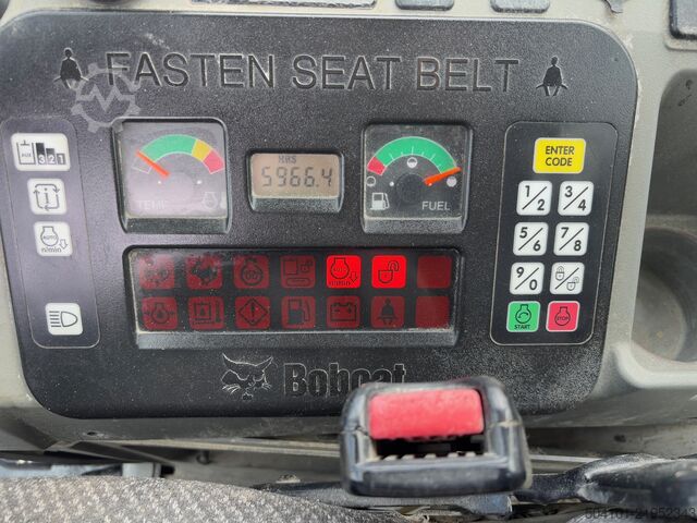 Ερπυστριοφόρος εκσκαφέας Bobcat E35 / 2012 Bobcat E35z