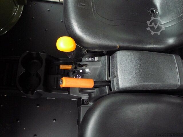 Yard tractor John-Deere Gator XUV 855D 4-Sitzer