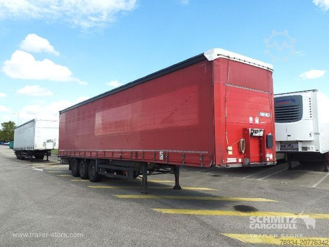 Öppen semitrailer med kapell Schmitz Cargobull Semitrailer Curtainsider Standard