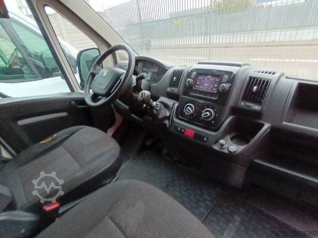 Panel van Peugeot Boxer 330