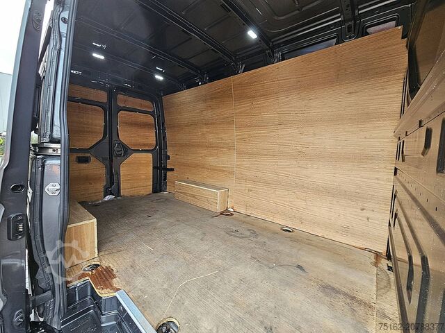 High-roof van M.A.N. E-TGE L3H3 35kWh LED Autom