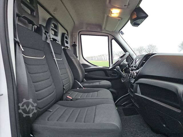 Mala IVECO DAILY 35C16 Bakwagen Laadklep!