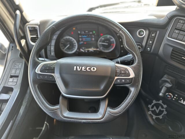 Standard dragbil Iveco S-WAY 530
