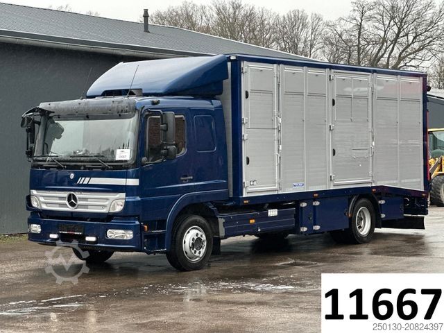 Φορτηγό μεταφοράς ζώων MERCEDES-BENZ Atego 1222L 4x2 BL 1.Stock Menke Viehwagen