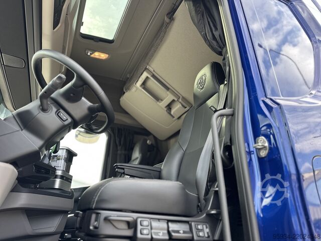 Standardni tegljač SCANIA 590S FULL PNEUMATIC