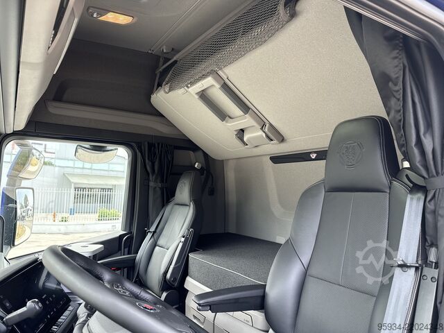 Standardni tegljač SCANIA 590S FULL PNEUMATIC