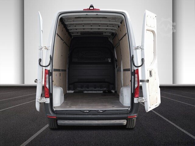 Furgon Mercedes-Benz eSprinter 312 Kasten FWD,3.924mm Radstand