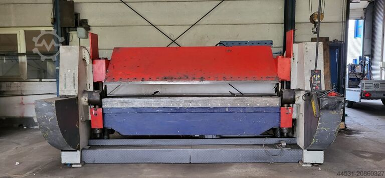 Hydraulic folding machine ONISMA P 3 x 10