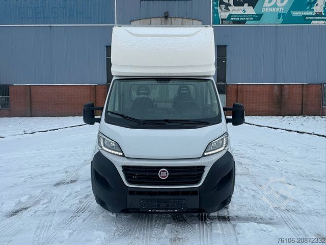 Vrachtwagen met bakwagen FIAT Ducato Koffer *Navi*Kamera*TÜV neu*Länge 4,20m
