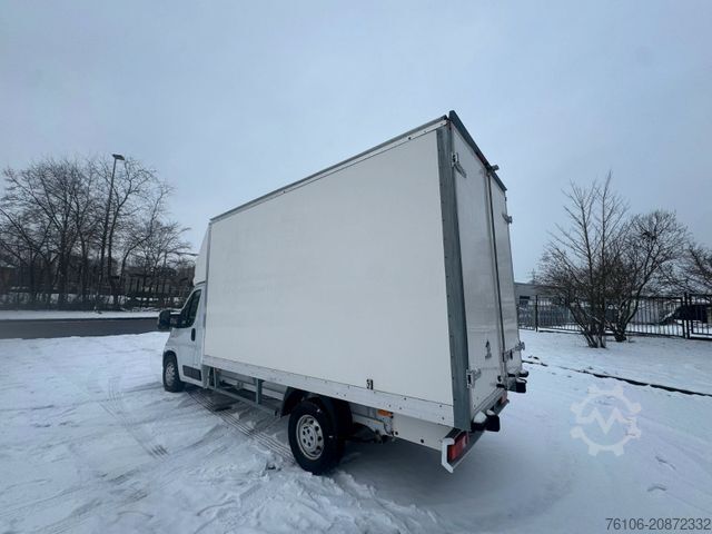 Vrachtwagen met bakwagen FIAT Ducato Koffer *Navi*Kamera*TÜV neu*Länge 4,20m