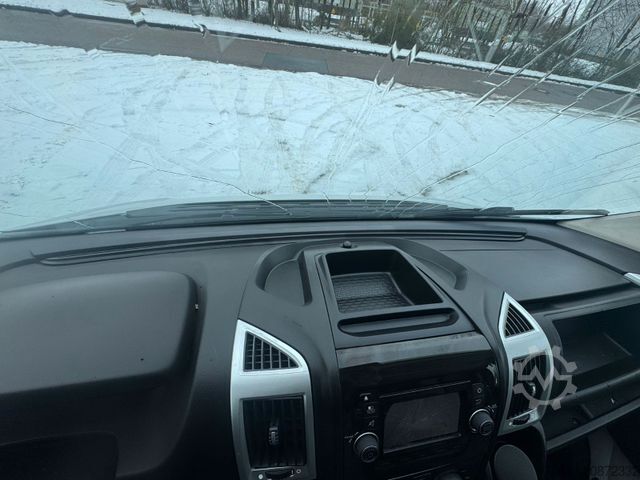 Vrachtwagen met bakwagen FIAT Ducato Koffer *Navi*Kamera*TÜV neu*Länge 4,20m