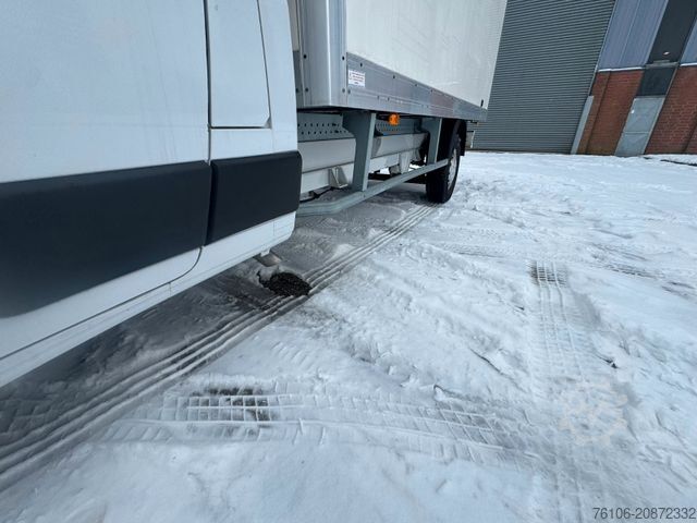 Vrachtwagen met bakwagen FIAT Ducato Koffer *Navi*Kamera*TÜV neu*Länge 4,20m