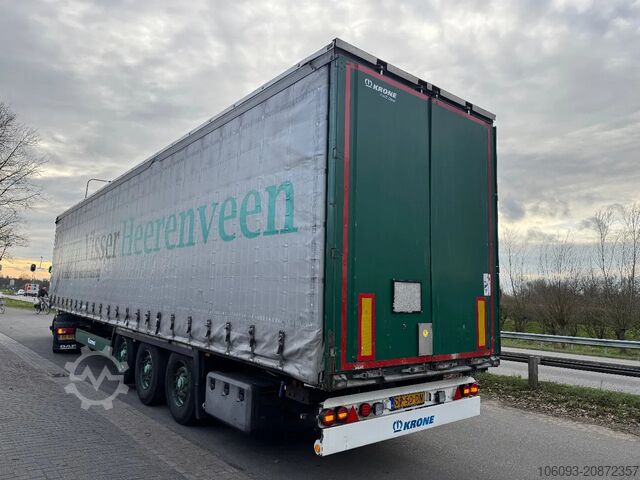 Przesuwne plandeki Krone 3-ass schuifzeilen oplegger