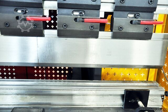 Plegadora Hidráulica CNC Servo MTP 160x3 Metal Technics Polska MTP-3212 CNC 160x3200