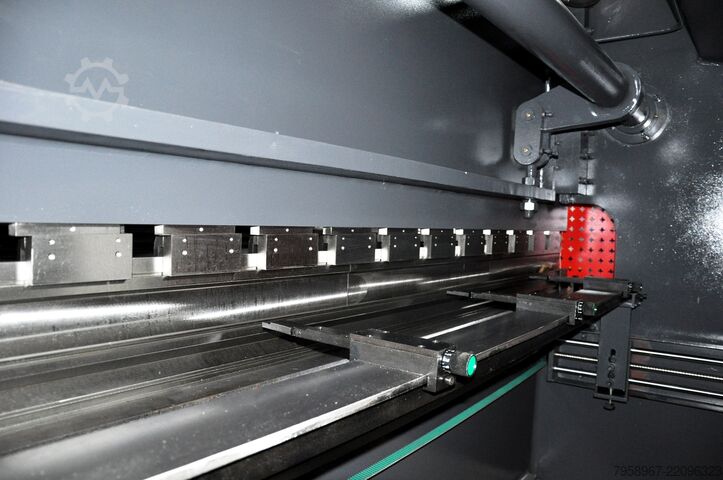 Plegadora Hidráulica CNC Servo MTP 160x3 Metal Technics Polska MTP-3212 CNC 160x3200