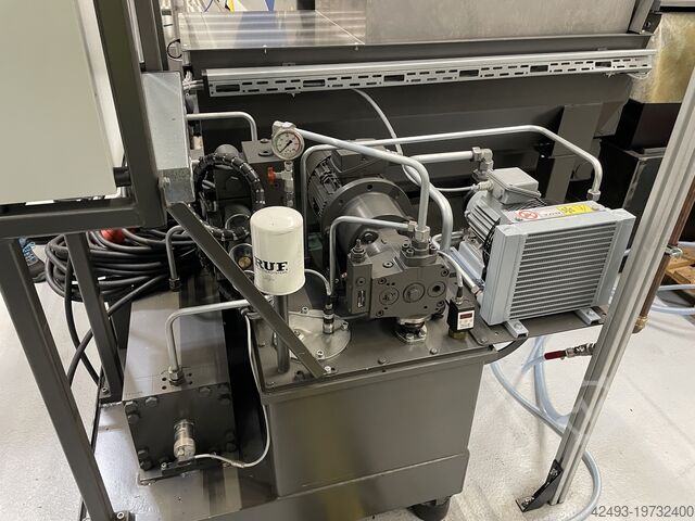 Πρέσα μπρικετών, πρέσα μπρικετών RUF 4/3700/60x40