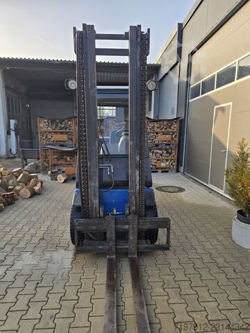 Forklift Linde H25 T-02