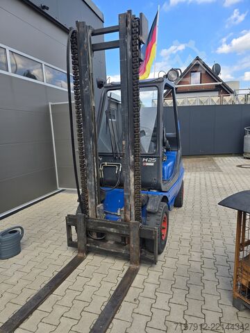 Forklift Linde H25 T-02